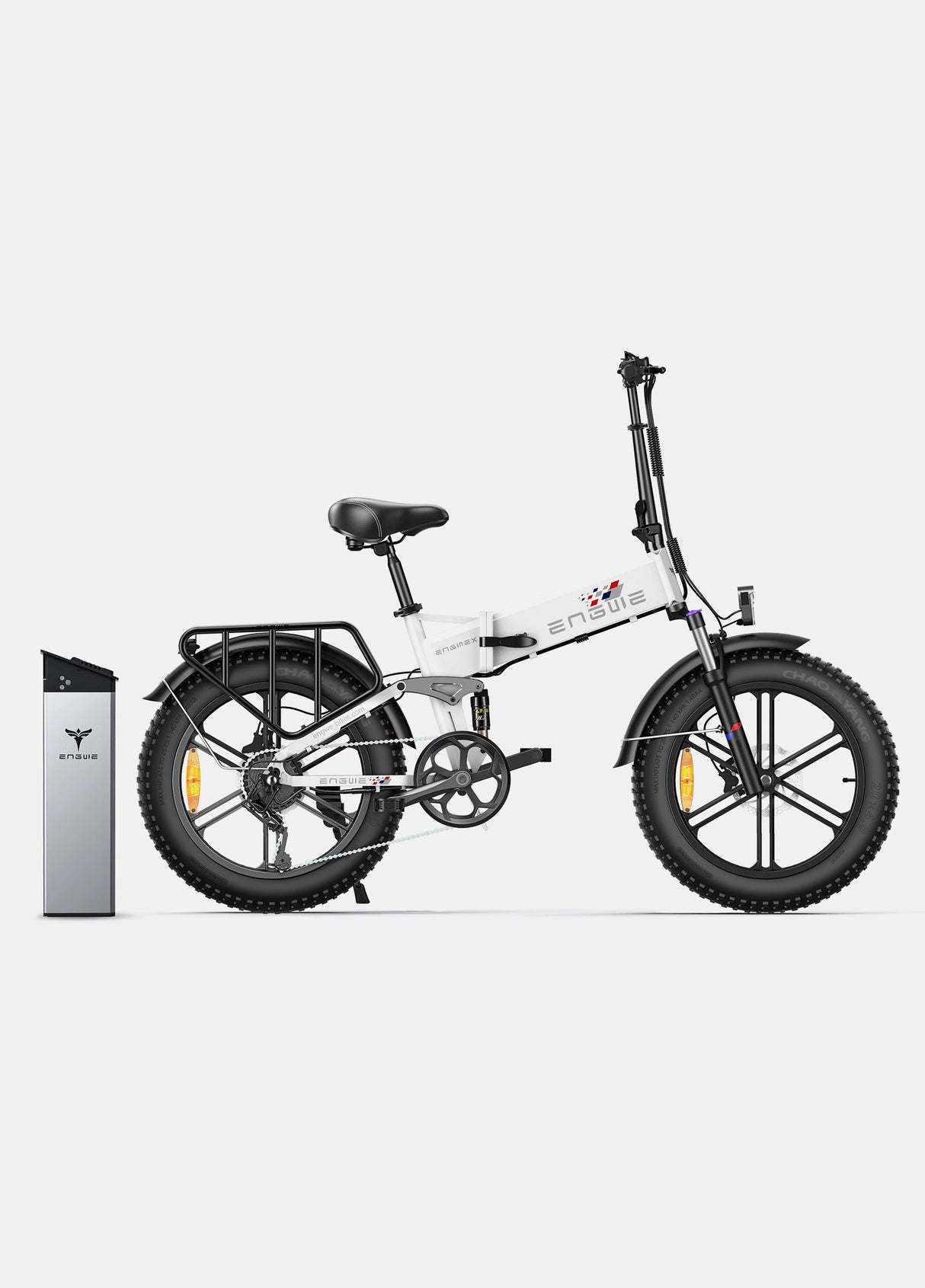 ein weißer Engwe Engine x und eine zusätzliche Batterie